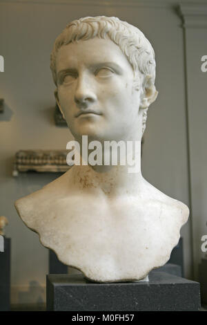 Marmor portrait Büste des Kaisers Gaius Julius Caesar Germanicus, als Caligula römischer AD 37-41, das Metropolitan Museum der Kunst (Met), Obere bekannt Stockfoto