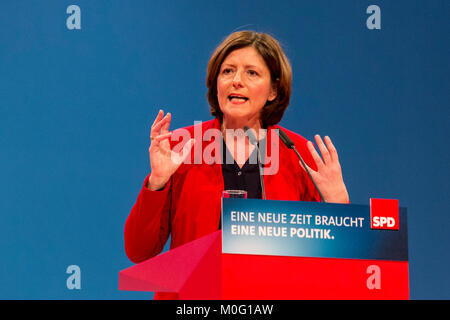 Bonn, Deutschland. 21. Januar 2018. Malu Dreyer, Ministerpräsident von Rheinland-Pfalz. SPD-Sonderparteitag im World Conference Center Bonn zu erörtern und zu genehmigen, die Optionen in eine Große Koalition mit der CDU, Christdemokraten zum eingeben, bevor sie der SPD-Mitglieder zur Genehmigung vor. Stockfoto