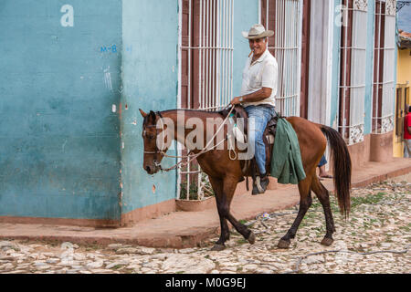 Cowboy zu Pferd in Trinidad, Kuba Stockfoto