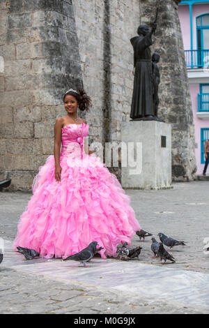 Quinceanera in der Altstadt von Havanna, Kuba Stockfoto