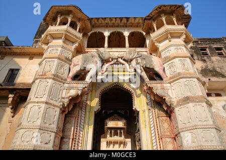 Der Elefant Tor (hathi Pol) zu der Bundi Palace (Garh) in Bundi, Rajasthan, Indien Stockfoto