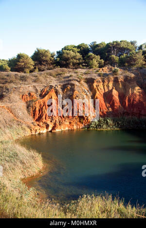 Bauxit Lake Cave in Otranto, Italien Stockfoto