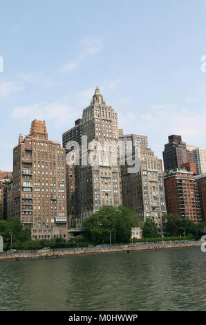 Mehrfamilienhäuser in Midtown Manhattan, New York City, New York State, USA. Stockfoto