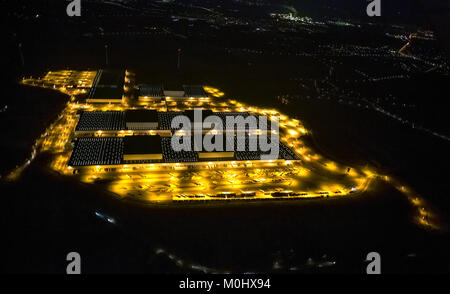 Luftaufnahme, IKEA Logistik Center Dortmund bei Nacht, Dortmund Ikea Lager liefert alle Europa, Dortmund Ellingshausen, 135 Hektar, 650 Türen, Stockfoto