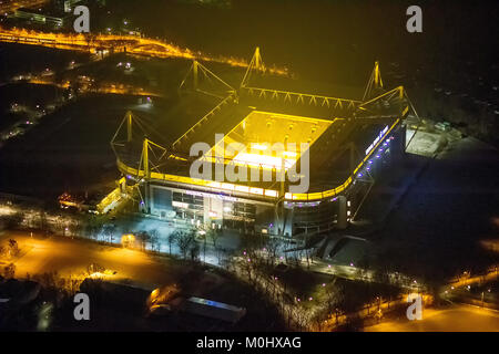 Luftaufnahme, Westfalenstadion Dortmund, glühenden Boden Heizung, gelb schwarz, SignalIdunaPark, Signal Iduna Park BVB Stadion Dortmund City Krone Bereich W Stockfoto