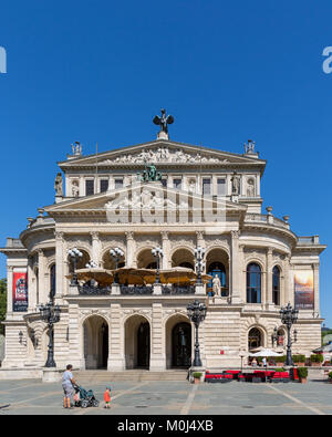 Frankfurt Alte Oper, die Alte Oper Konzert- und ehemaligen Oper am Opernplatz Square, Bankenviertel, Frankfurt am Main, Deutschland Stockfoto