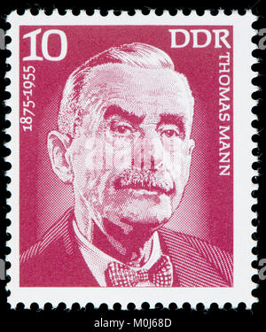 Ddr-Briefmarke (1975): Thomas Mann (1875 - 1955) Der deutsche Schriftsteller, kurze Geschichte Schriftsteller und sozialkritiker - 1929 Nobelpreis für Literatur l Stockfoto