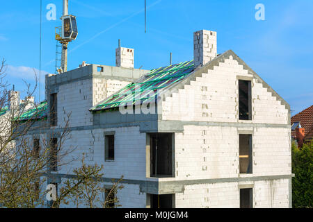 SOPOT, Polen - 31. März 2017: moderne Wohnanlage auf einer Baustelle. Stockfoto