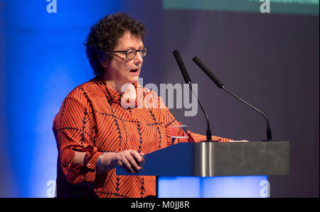 Elin Jones Plaid Cymru bin und Vorsitzende der Nationalversammlung von Wales an der Senedd, Cardiff Bay, Wales, UK. Stockfoto