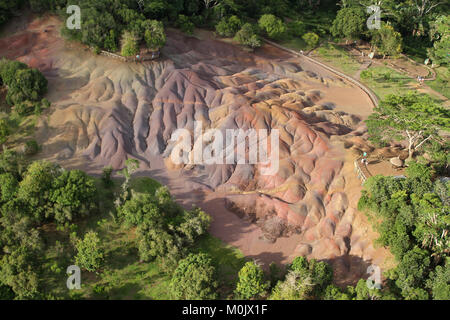 Luftaufnahme der Sieben farbige Erde (s) (AKA Terres des Sept Couleurs) aus einem Hubschrauber, Riviere Noire Bezirk, Chamarel, der Republik Mauriti Stockfoto