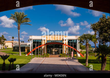 Das Insotel Club Holiday Resort in Punta Prima, Menorca, Balearen, Spanien Stockfoto