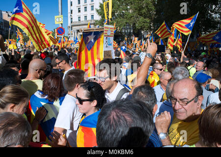 Eine Million Katalanen März für Unabhängigkeit am 11. September 2017 in Barcelona, Katalonien, Spanien Stockfoto