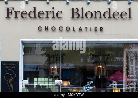 Pralinen bei Frederic Blondel chocolatier Shop, Brüssel, Belgien. Stockfoto