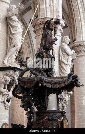 In St. Michael und Ste Gudule Kathedrale, Brüssel, Belgien Stockfoto