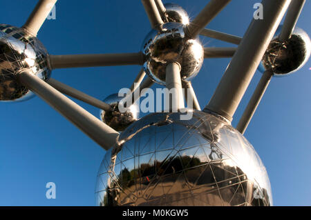 Das Atomium Denkmal von André Waterkeyn, Brüssel, Belgien, Europa ausgelegt. Stockfoto