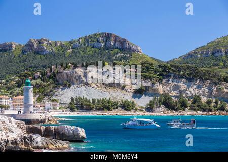 Frankreich, Bouches-du-Rhone, Cassis, Leuchtturm hat den Eingang der Hafen der Stadt Stockfoto