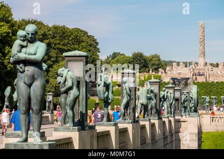 Norwegen, Oslo, Statue im Frognerpark, die sammelt 214 Statuen des norwegischen Künstlers Gustav Vigeland Stockfoto