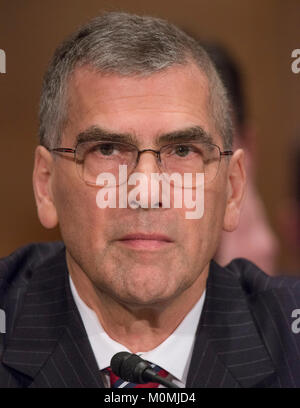 Dr. Marvin Goodfriend bezeugt vor den Senat der Vereinigten Staaten Ausschuss für Banken, Wohnungsbau und Stadtentwicklung auf seine Nominierung Mitglied des Board of Governors des Federal Reserve System auf dem Capitol Hill in Washington, DC am Dienstag, 23. Januar 2018. Credit: Ron Sachs/CNP/MediaPunch Stockfoto