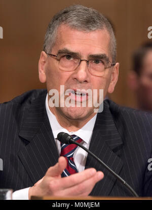 Dr. Marvin Goodfriend bezeugt vor den Senat der Vereinigten Staaten Ausschuss für Banken, Wohnungsbau und Stadtentwicklung auf seine Nominierung Mitglied des Board of Governors des Federal Reserve System auf dem Capitol Hill in Washington, DC am Dienstag, 23. Januar 2018. Credit: Ron Sachs/CNP/MediaPunch Stockfoto