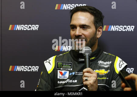 Charlotte, North Carolina, USA. 23 Jan, 2018. Januar 23, 2018 - Charlotte, North Carolina, USA: Jimmie Johnson (48) Trifft sich mit den Medien während der NASCAR Media Tour in Charlotte Convention Center in Charlotte, North Carolina. Quelle: Chris Owens Asp Inc/ASP/ZUMA Draht/Alamy leben Nachrichten Stockfoto