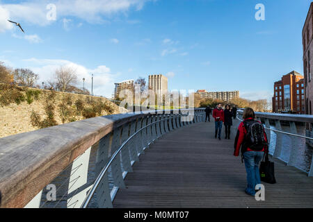 Castle Park Bridge, neue Serpentine Steg und Finzels Reach, Bristol. GROSSBRITANNIEN Stockfoto