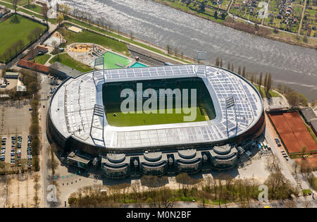 Weserstadion Werder Bremen GmbH & Co.KGaA, Fußball-Bundesliga club, Solardach, Stadion Fußballstadion auf der Weser, Luftaufnahmen, Stockfoto