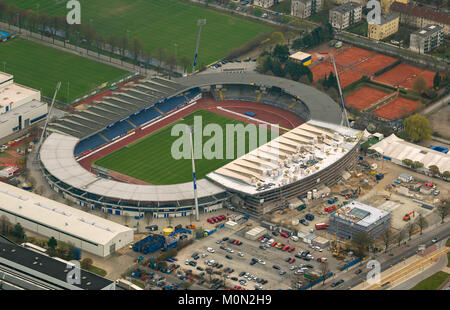 Stadion der Eintracht Braunschweig mit West und Ost Tribüne, die Braunschweiger Turn- und Sportverein Eintracht von 1895 e. V. (BTSV), Bundesl Stockfoto