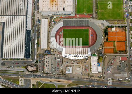 Stadion der Eintracht Braunschweig mit West und Ost Tribüne, die Braunschweiger Turn- und Sportverein Eintracht von 1895 e. V. (BTSV), Bundesl Stockfoto