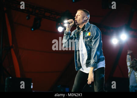 Die amerikanische Hip-Hop-Duo Macklemore & Ryan Lewis führt ein Live Konzert bei den Danish Music festival Roskilde Festival 2016. Hier Rapper und Sänger Macklemore ist live auf der Bühne gesehen. Dänemark, 30/06 2016. Stockfoto