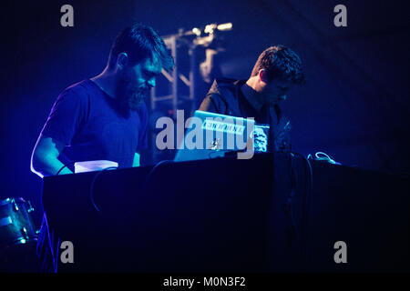 Die amerikanischen Rap und Produzent trio Clipping führt ein Live Konzert in der polnischen Musik Festival Off Festival 2014 in Kattowitz. Es besteht aus rapper Daveed Diggs und die Produzenten William Hutson (R) und Jonathan Snipes (L). Polen, 01/08 2014. Stockfoto