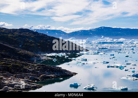 Ilulissat Eisfjord oder Isfjord mit eisberge von Jakobshavn/Sermeq Kujalleq Gletscher ist ein UNESCO-Weltkulturerbe. Holms Bakke Grönland Ilulissat Stockfoto