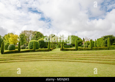 Théâtre de Verdure (grün Theater) in den Gärten von Les Jardins du Chaigne, Touzac, Grande Champagne Hills Region, Nouvelle Aquitaine, SW-Frankreich Stockfoto