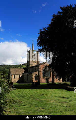 Sommer, St Marys; Pfarrkirche; Wirksworth Stadt, Peak District National Park; Derbyshire; England; UK Stockfoto