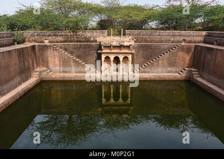 Alte stepwell am Taragarh Fort, Bundi, Rajasthan, Indien Stockfoto