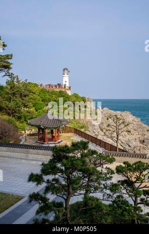 South Korea, Süd Gyeongsang Provinz, Busan, Haeundae Bezirk, Leuchtturm in Dongbaek Park Stockfoto