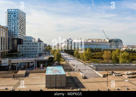 Frankreich, Hauts de Seine, Paris, La Defense, den U-Arena, modulare Halle am 16. Oktober 2017 eingeweiht und 40.000 Menschen Stockfoto