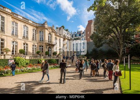 Frankreich, Paris, Tag des Denkmals 2017, Hotel de Matignon und im Amt des Ministerpräsidenten, den 3 Hektar großen Park, der größte private Grünfläche in Paris Stockfoto