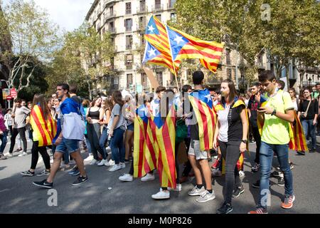 Spanien, Katalonien, Barcelona, Referendum am 1. Oktober 2017,28 th September, Demonstration auf der Gran Via Avenue, Studierende im Streik Stockfoto