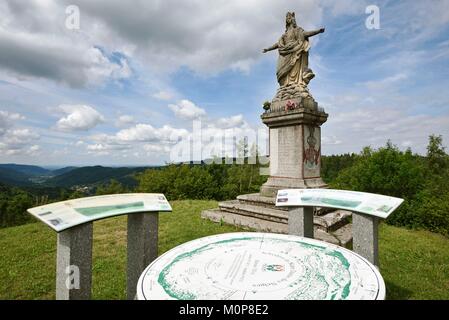 Frankreich, Haute Saône, Haut du ihnen, Weiler Chateau Lambert, Aussichtspunkt, Notre Dame des Neiges 1855, Statue, Orientierung, Tabelle Stockfoto