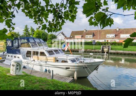 Frankreich, Pas-de-Calais, Arques, die Marina Stockfoto