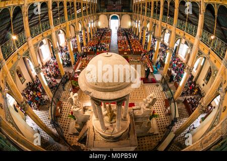 Frankreich, Karibik, Kleine Antillen, Guadeloupe, Grande-Terre, Pointe-à-Pitre, Saint-Pierre-et-Saint-Paul Kathedrale, Köche" Festival, Montage an die große Masse Stockfoto