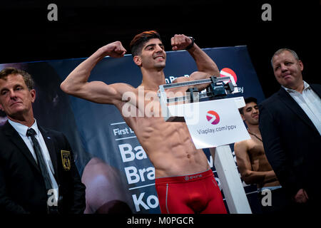 Norwegen, Bergen - Juni 08., 2017. Die norwegische Boxer Hadi Srour gesehen an den am Tag vor dem Kampf in der Schlacht von Bergen in Bergen wiegen. (Foto: Gonzales Foto - Jarle H. Moe). Stockfoto