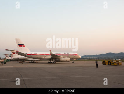 Air Koryo Flugzeug in Sunan International Airport, Pyongan Provinz, Pyongyang, Nordkorea Stockfoto