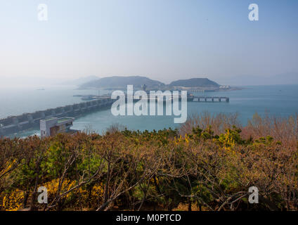 West sea Barrage, die den Taedong und der Westen Meer trennt, Süd-pyongan Provinz, Nampo, Nordkorea Stockfoto