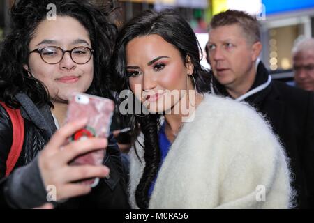 New York, Vereinigte Staaten. 24 Jan, 2018. Amerikanische Sängerin Demi Lovato ist in Manhattan in New York City am Mittwoch, 31.01.24. (Foto: VANESSA CARVALHO/BRASILIEN FOTO PRESSE) Credit: Brasilien Foto Presse/Alamy leben Nachrichten Stockfoto
