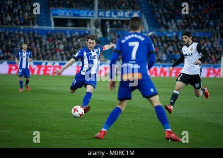 Vitoria, Spanien. 24 Jan, 2018. (11) Ibai Gomez während der spanischen Copa del Rey 2017-2018 Fußball Match zwischen Alaves und Valencia C.F am Mendizorroza Stadium, in Vitoria, Nordspanien, Mittwoch, Januar, 24, 2018. Credit: Gtres Información más Comuniación auf Linie, S.L./Alamy leben Nachrichten Stockfoto