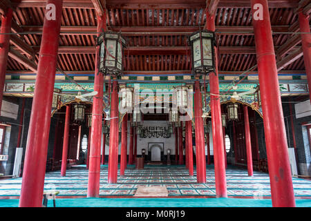 April 2015 - Jinan, China - Qingzhen Si Moschee verfügt über einzigartige chinesische Dekoration im Interieur Stockfoto