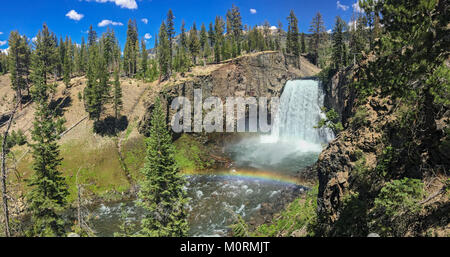 Rainbow Falls, Devils Postpile National Monument, Inyo National Forest, Kalifornien, USA Stockfoto