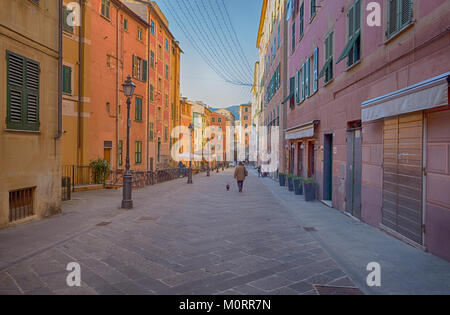 Rom, Italien, 13. Januar 2018 - Blick auf die Stadt von Camogli, Genua (Genova) Provinz, Ligurien, Mittelmeer, Italien Stockfoto