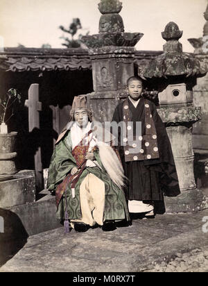 C. 1880 Japan - buddhistische Priester Stockfoto